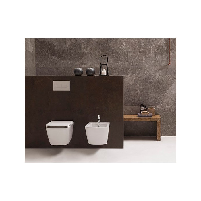 Piekaramais WC GLOBO katls ar Rimless tehnoloģiju un plānu, lēni kustīgu vāku