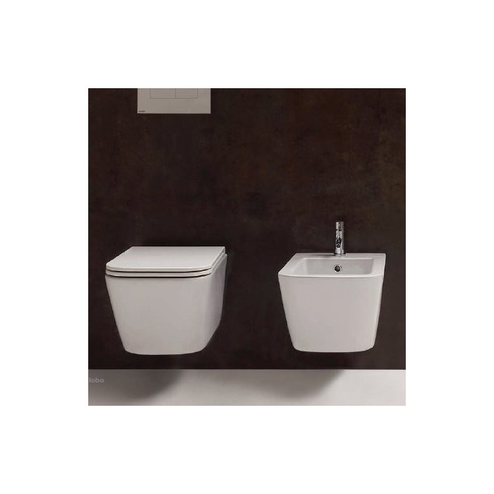 Hanging WC GLOBO pot with Rimless technology and thin slow-moving lid