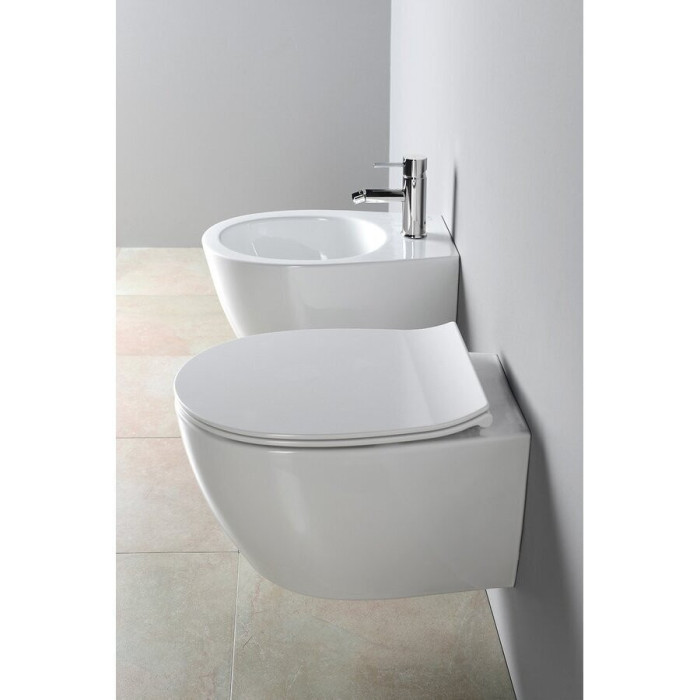 Hanging toilet SENTIMENTI Rimless with Slim Slow close lid