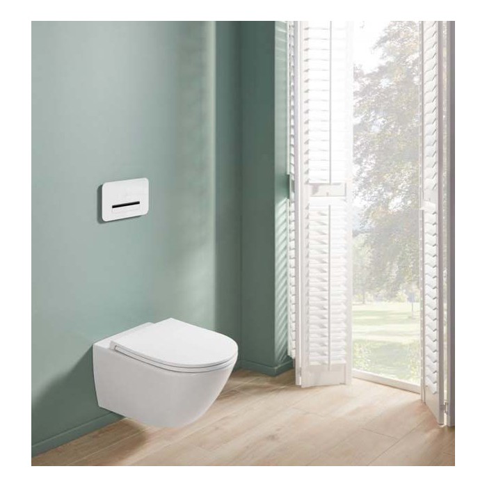 Pie sienas uzstādāms WC VILLEROY & BOCH Universo Twist flush ar lēni aizveramu vāku