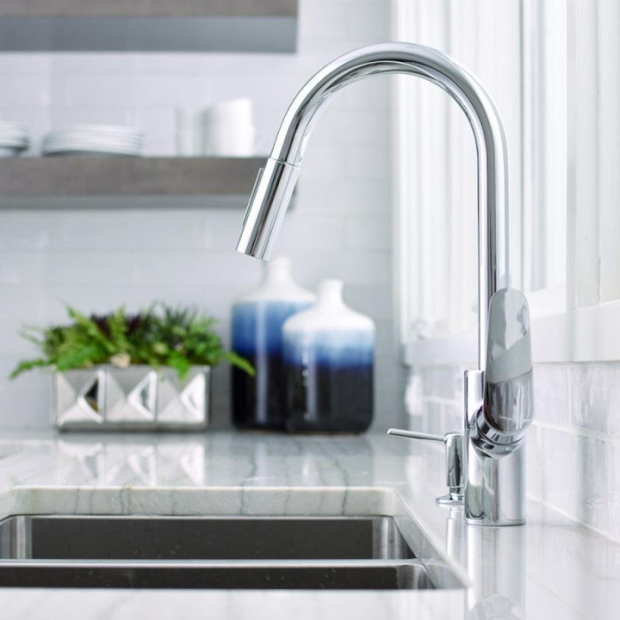 Köögi (valamute) kraan sissetõmmatava nokaga HANSGROHE Focus, 31815000