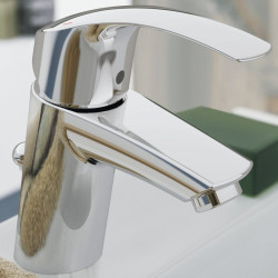 Washbasin faucet with bottom valve GROHE EuroSmart, 33265002
