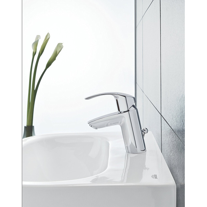 Izlietnes jaucējkrāns ar apakšējo vārstu GROHE EuroSmart, 33265002
