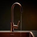 Jaucējkrāns izlietnē REGNINOX Cano Varš (varš), R30493